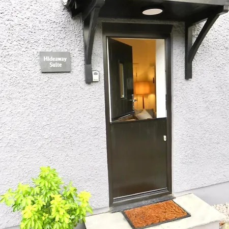 Hideaway Apartment *